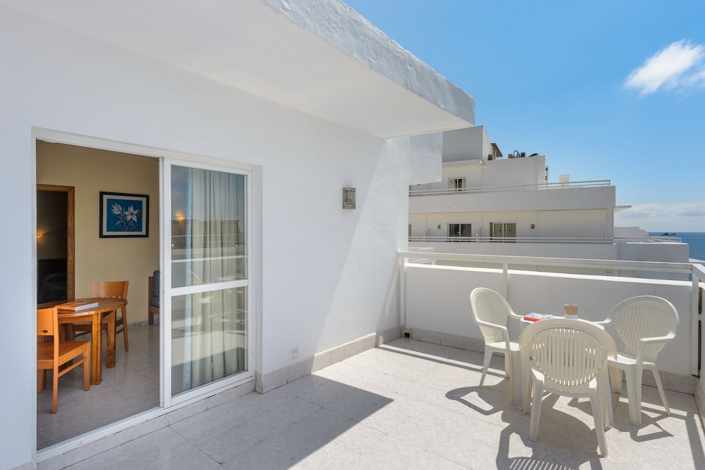 Vibra Lux Mar Aparthotel 7/48