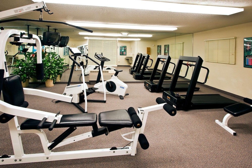 Sonesta Simply Suites Detroit Troy 16/27