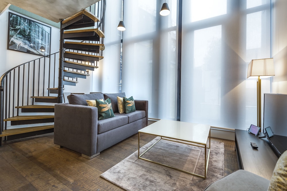 Soho Lofts by Aeria Apartments 31/40