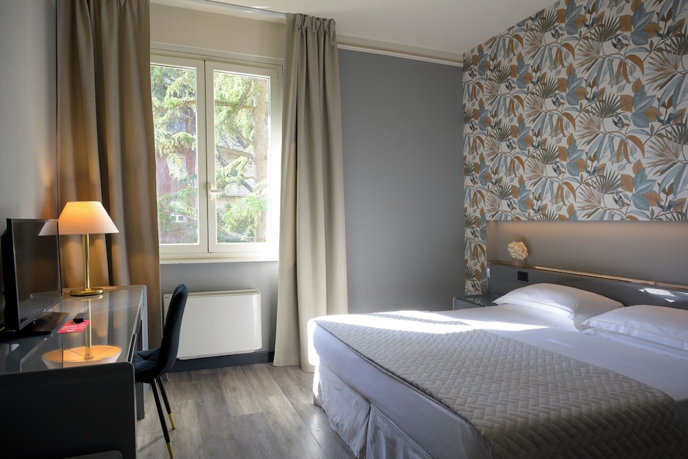 COMFORT, DOUBLE BED