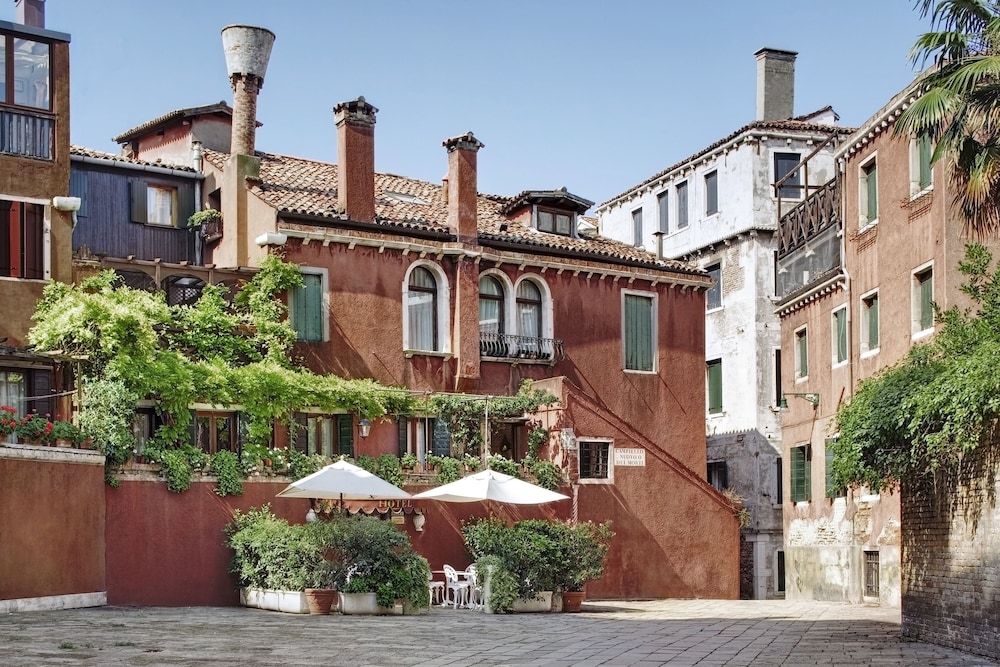 Locanda Fiorita 1/63