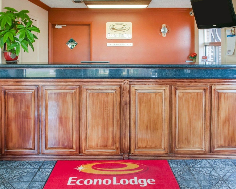 Econo Lodge Hobbs 6/25