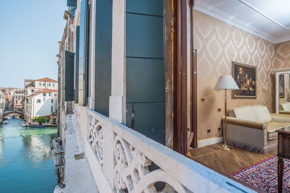 Hotel Ai Cavalieri Di Venezia 76/77