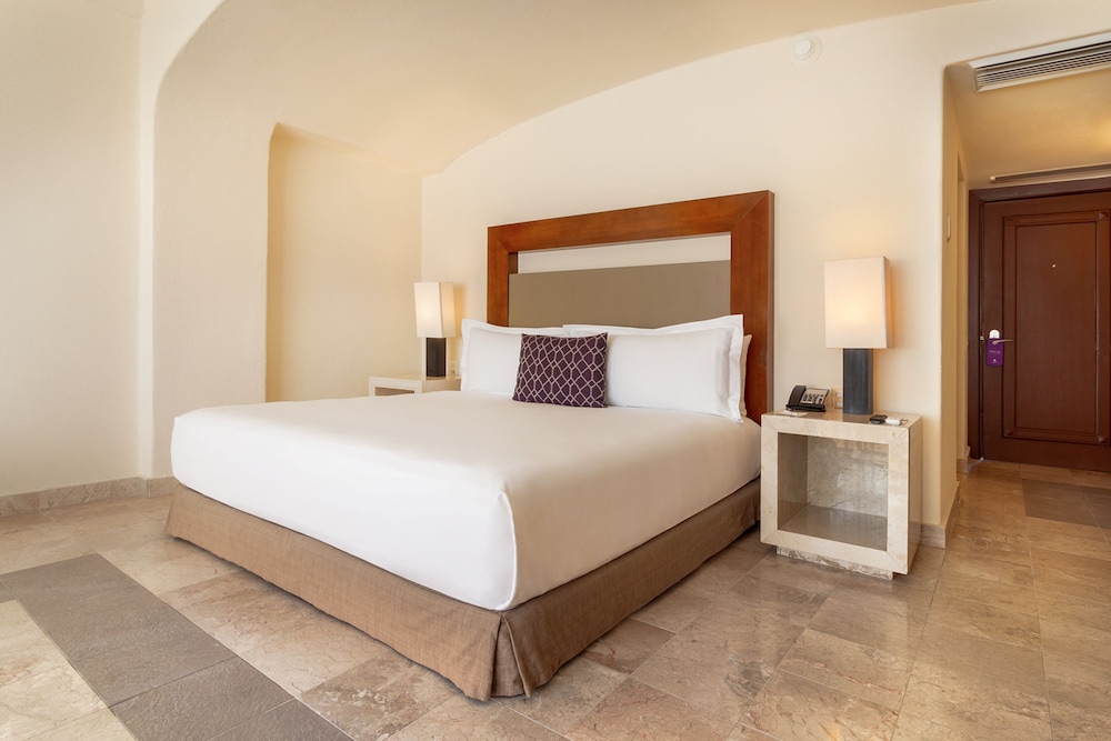 Camino Real Acapulco Diamante 10/50