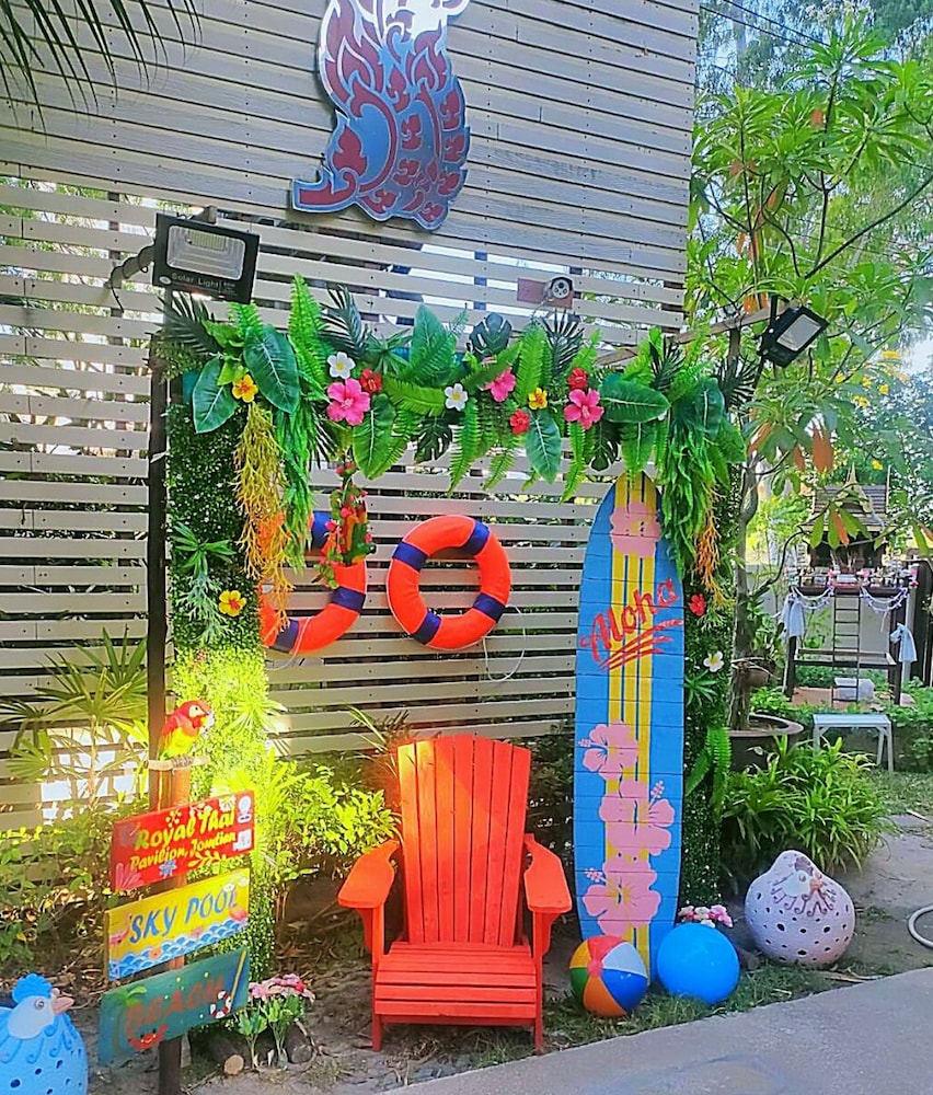 Royal Thai Pavilion Jomtien Boutique Resort 71/78
