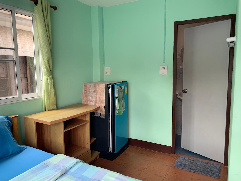 You And Me Hostel 20/36