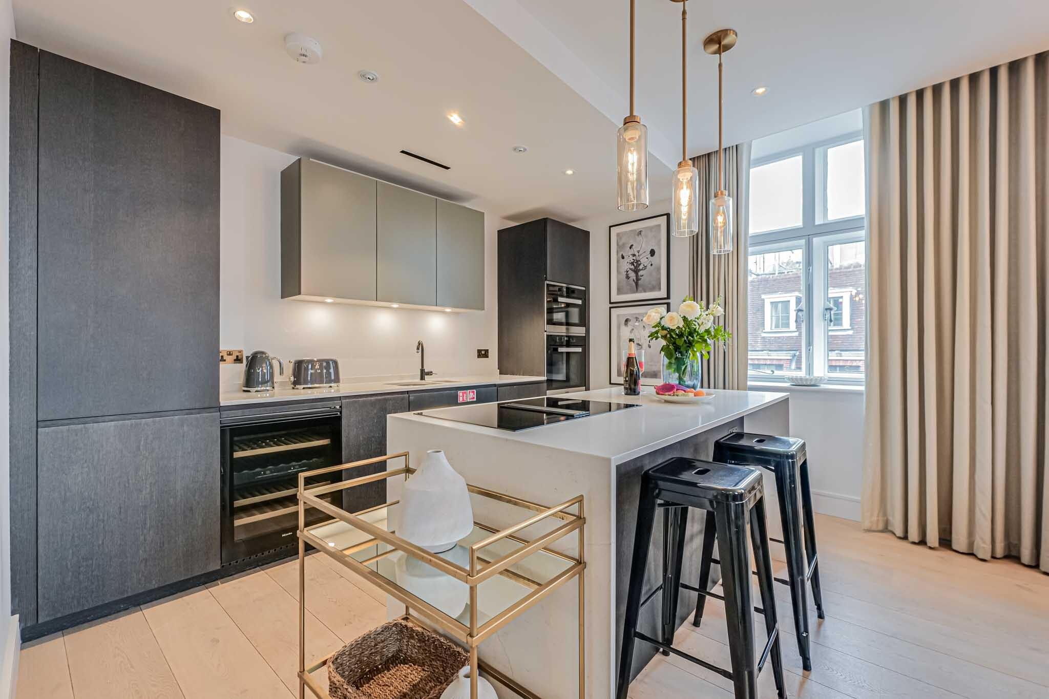 Westminster Apartments by D'Montrio 37/46