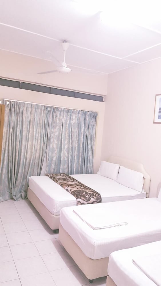 Kota Lodge Hotel 7/18