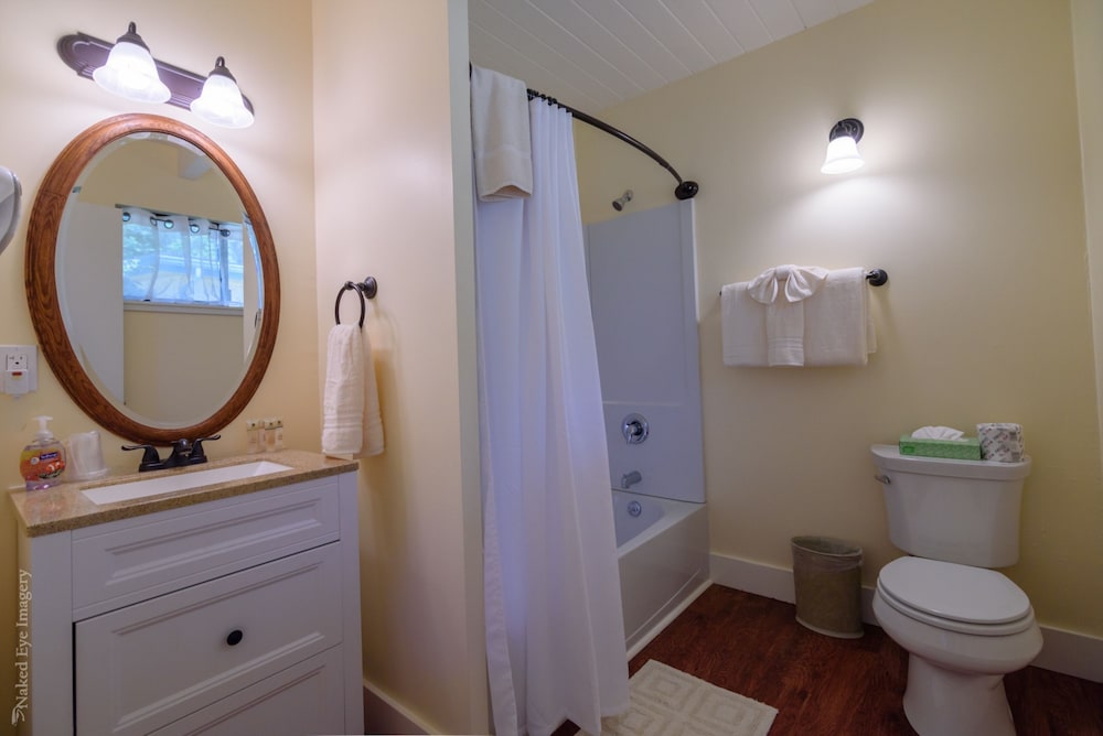 Inn at Buckhorn Cove 23/59