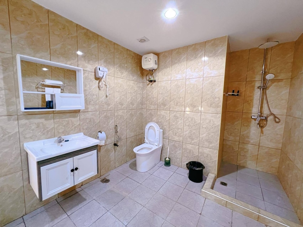 Regency Park Hotel 50/50