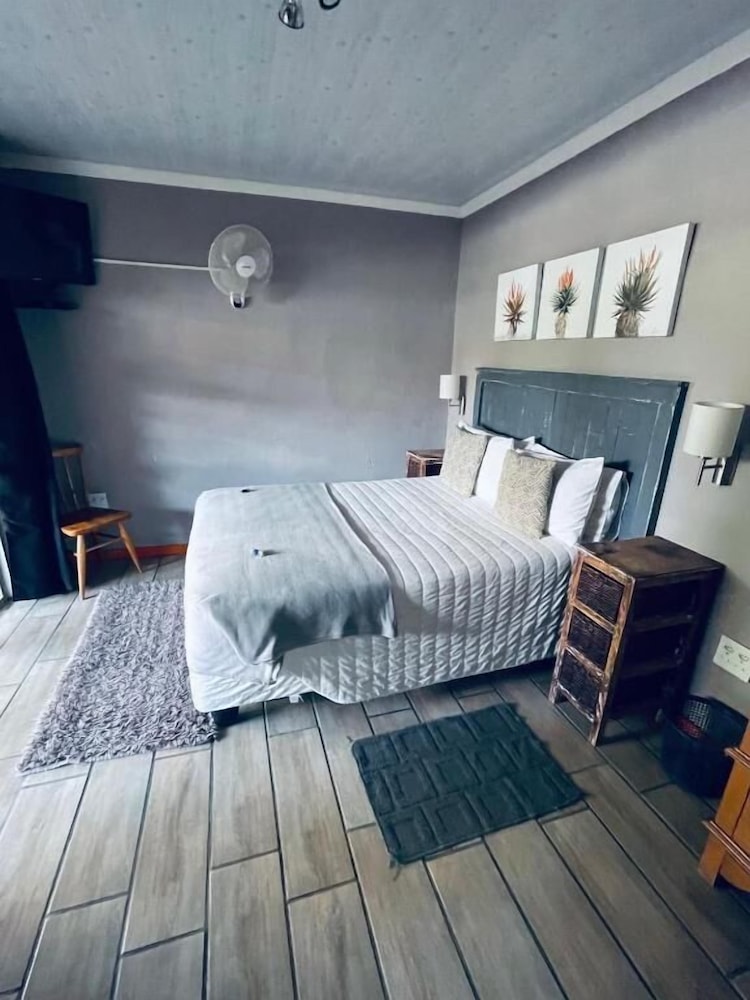 Madeira Bed 8/43