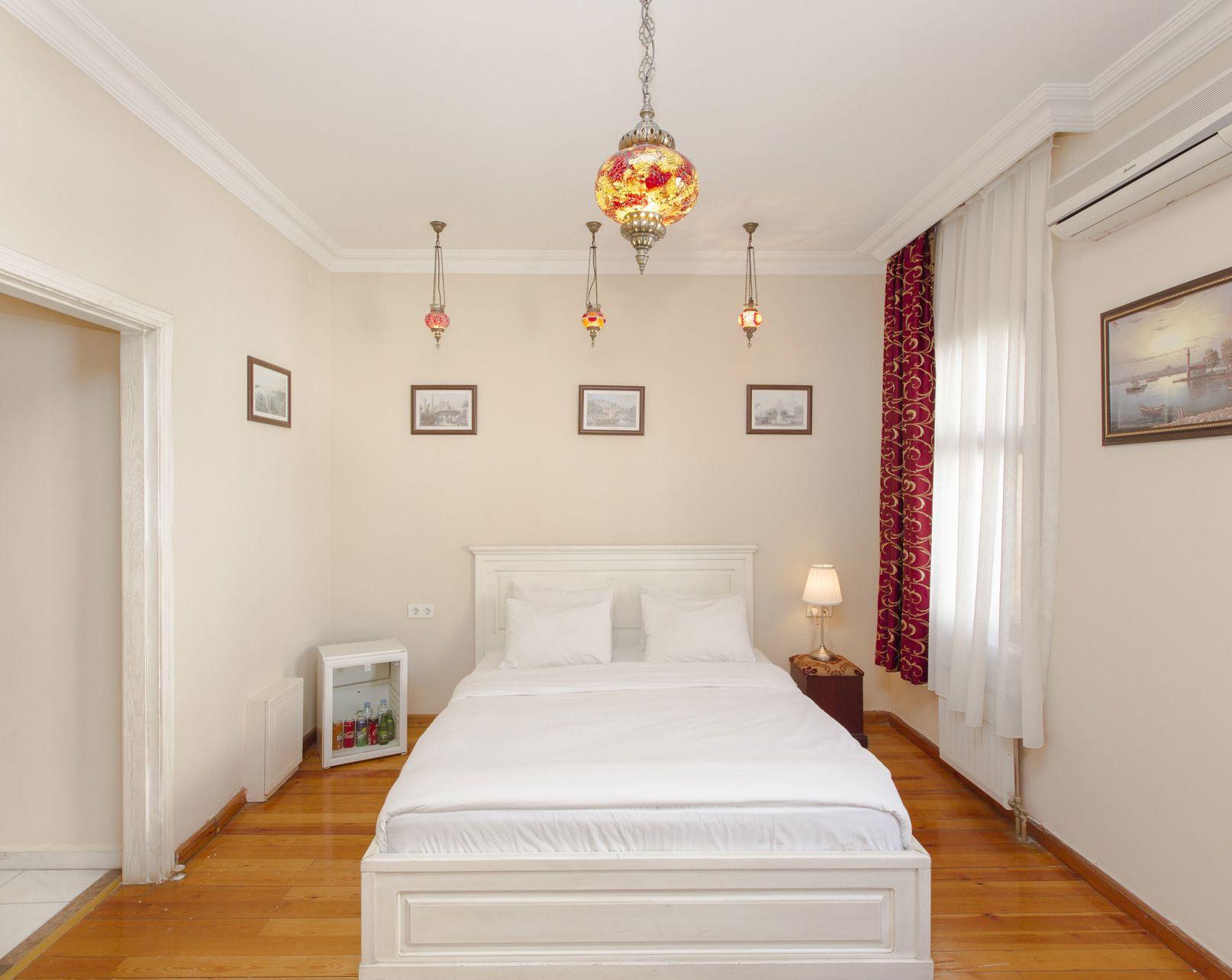 Standard, Double Bed