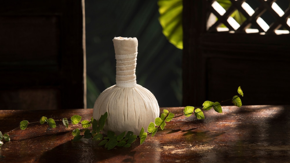 Aveda Kumarakom 40/50