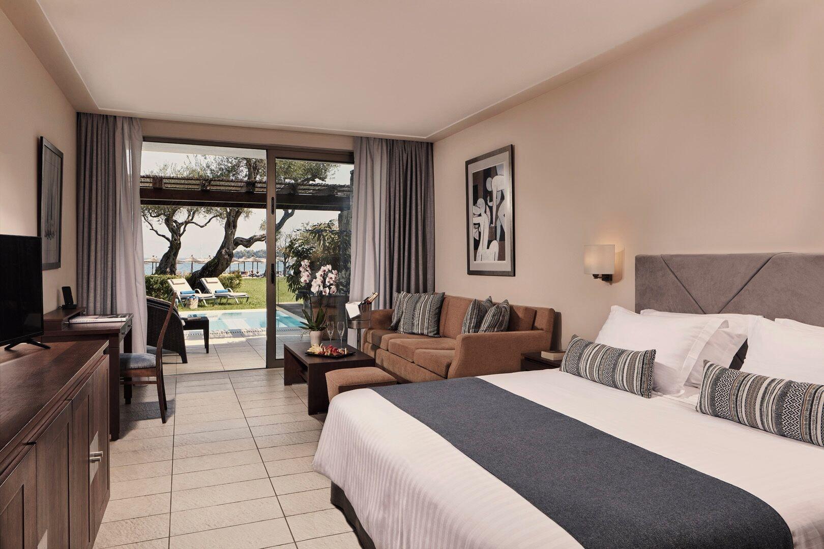 Junior Suite, Beach Front, Private Pool