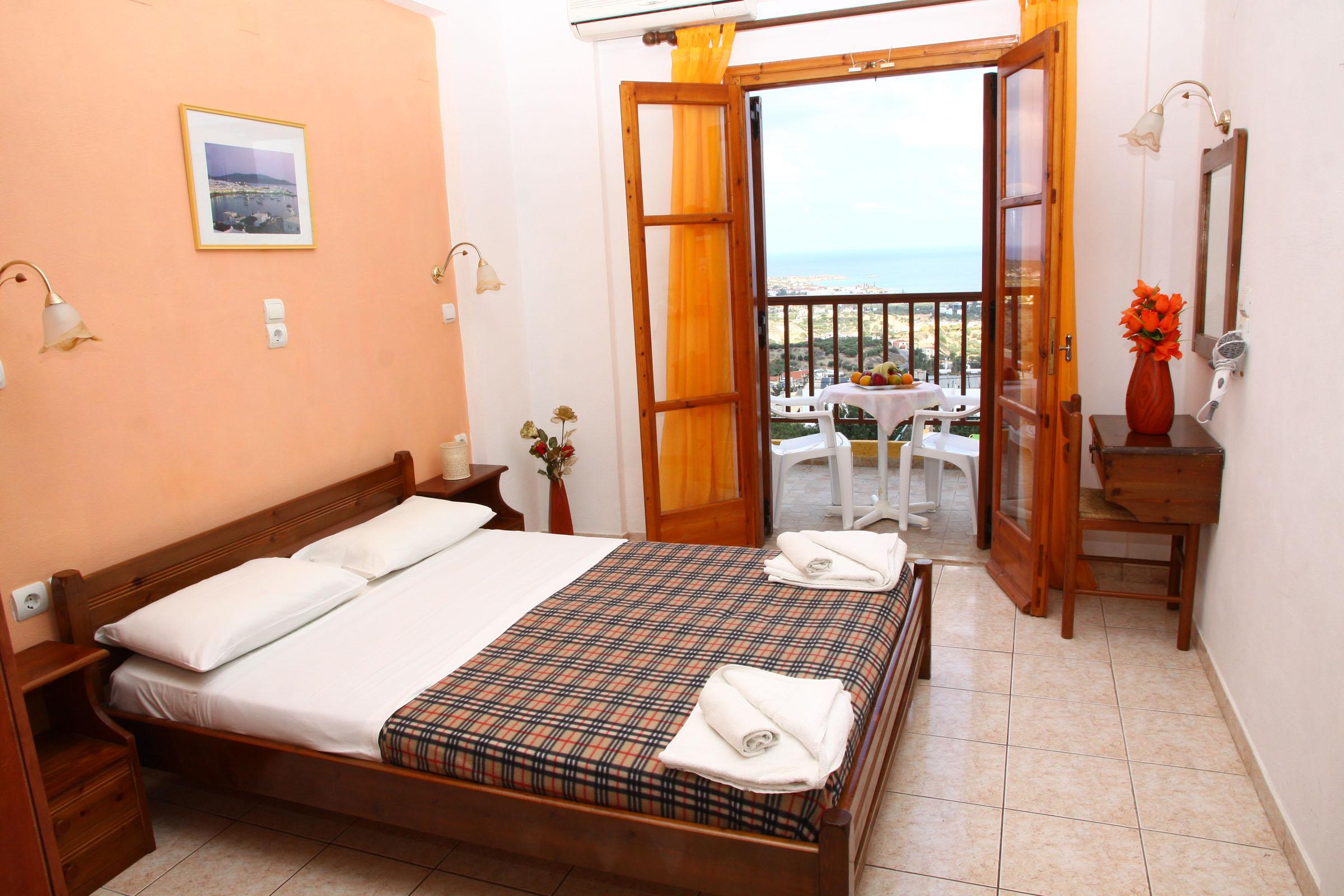 Studio, Double Bed