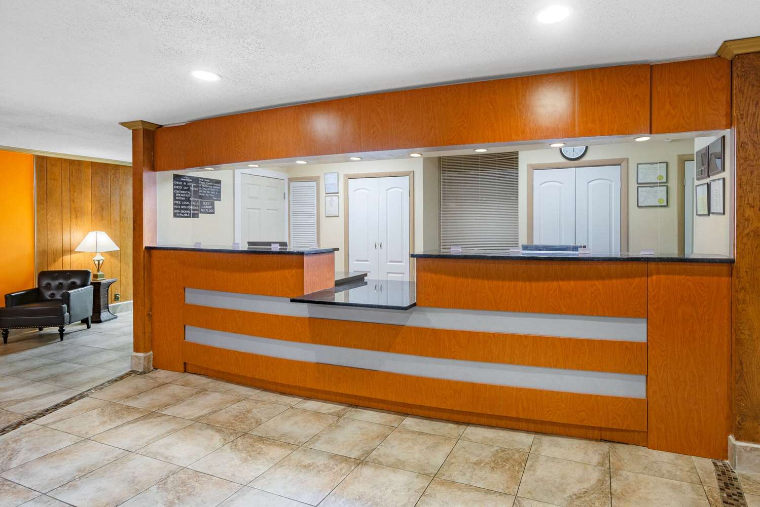 Howard Johnson by Wyndham Staunton 7/34
