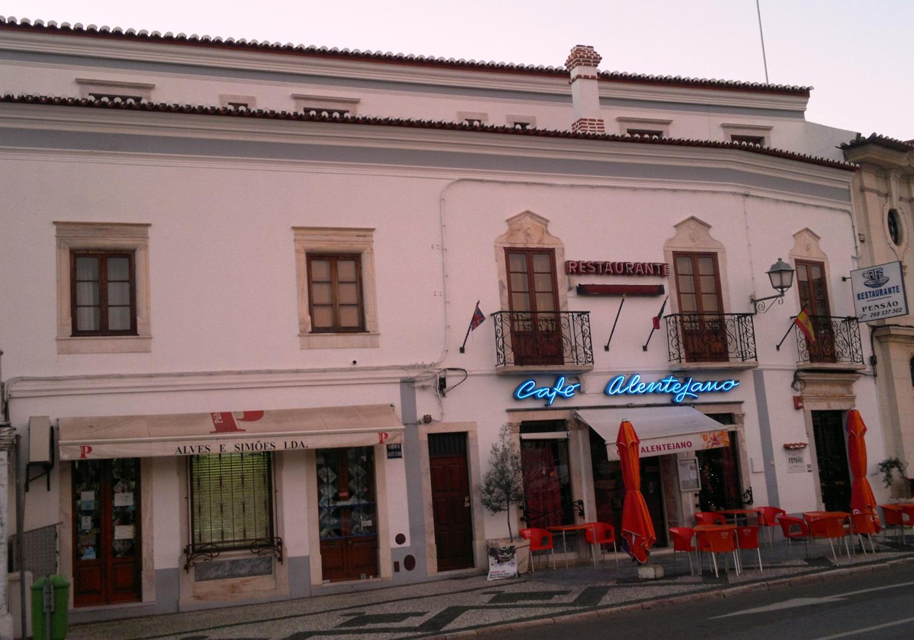 Alentejano Low Cost Hotel 2/50