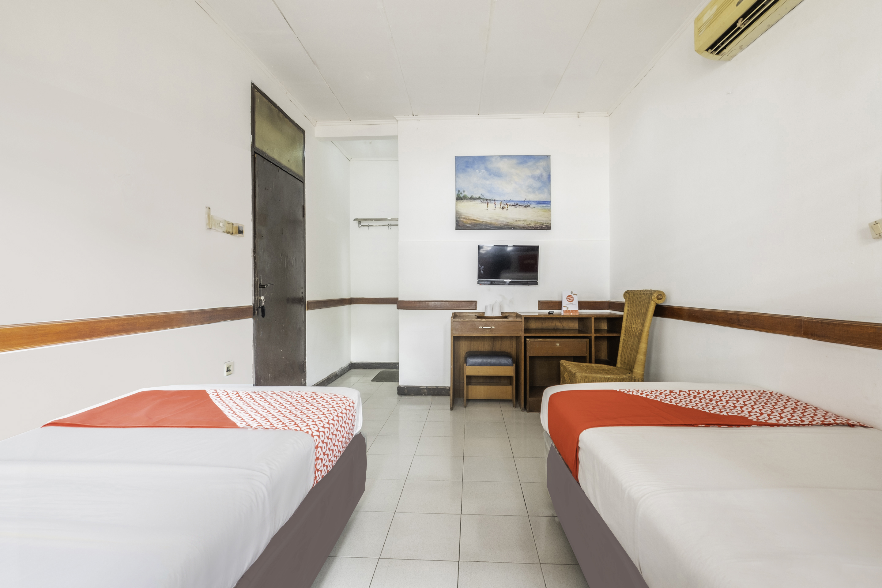 OYO 1945 Hotel Bali Near RS Muhammadiyah 11/53
