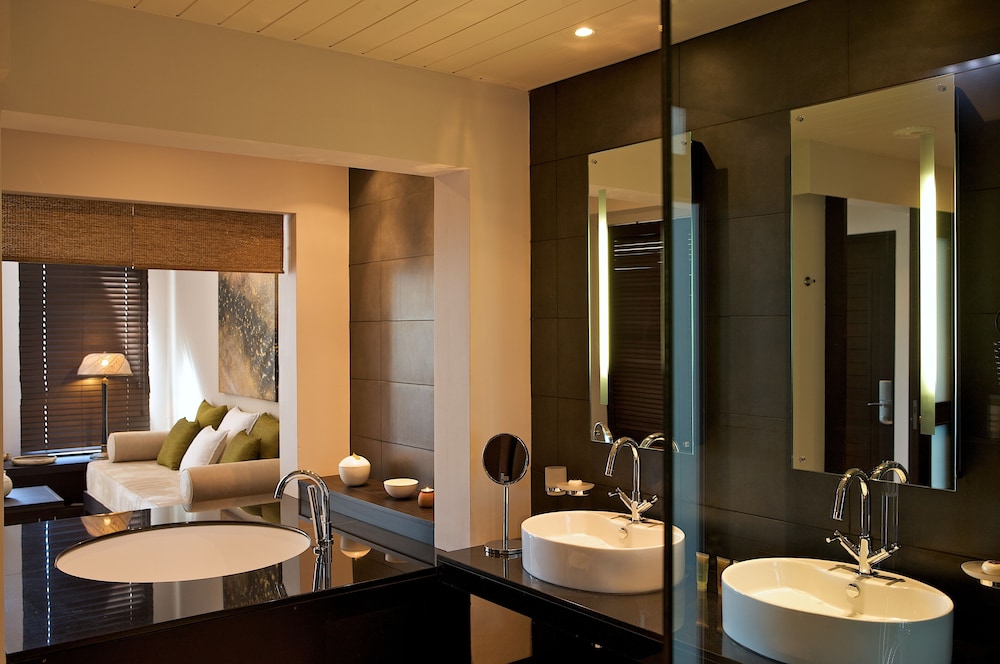 Le Cardinal Exclusive Resort 36/75