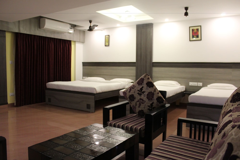 Hotel Karpagam International 20/29