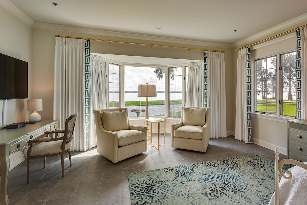 Azaleana Manor 29/48