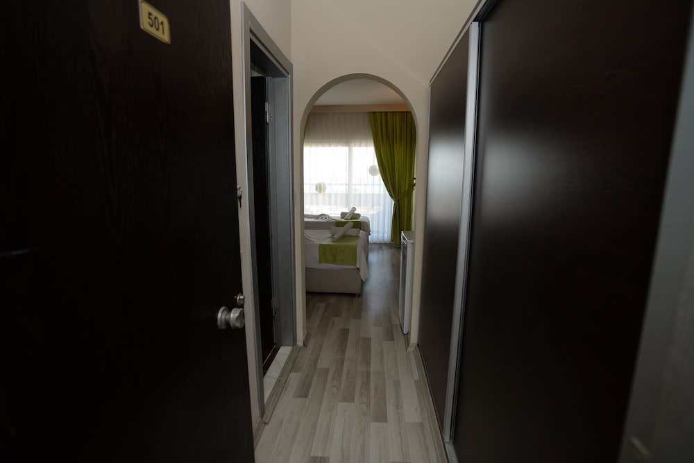 Green Gold Hotel 22/42