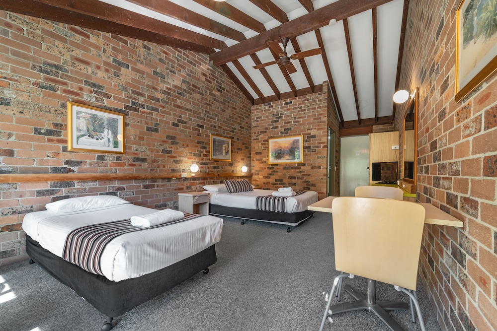 Avoca Beach Hotel 14/45