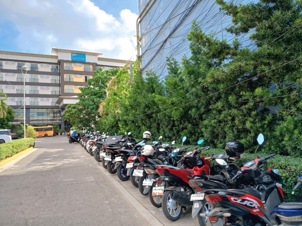 Dohera Hotel 62/69