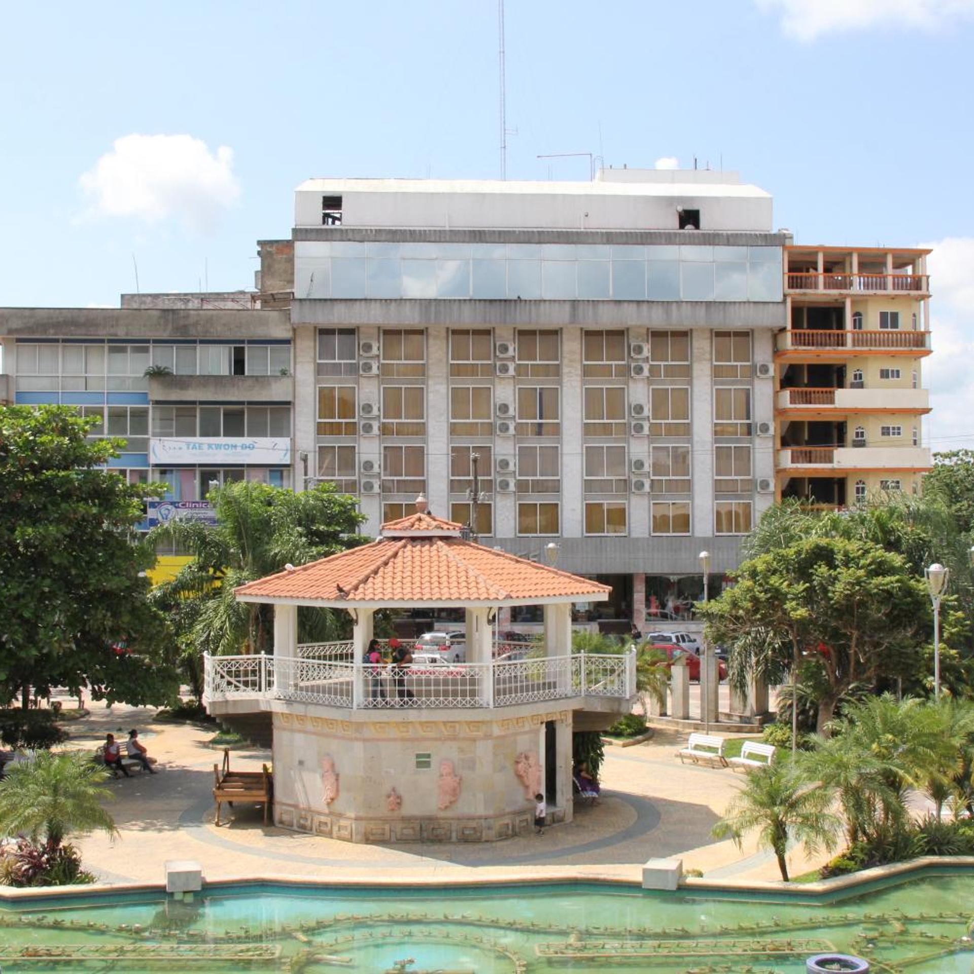 May Palace Hotel 2/43