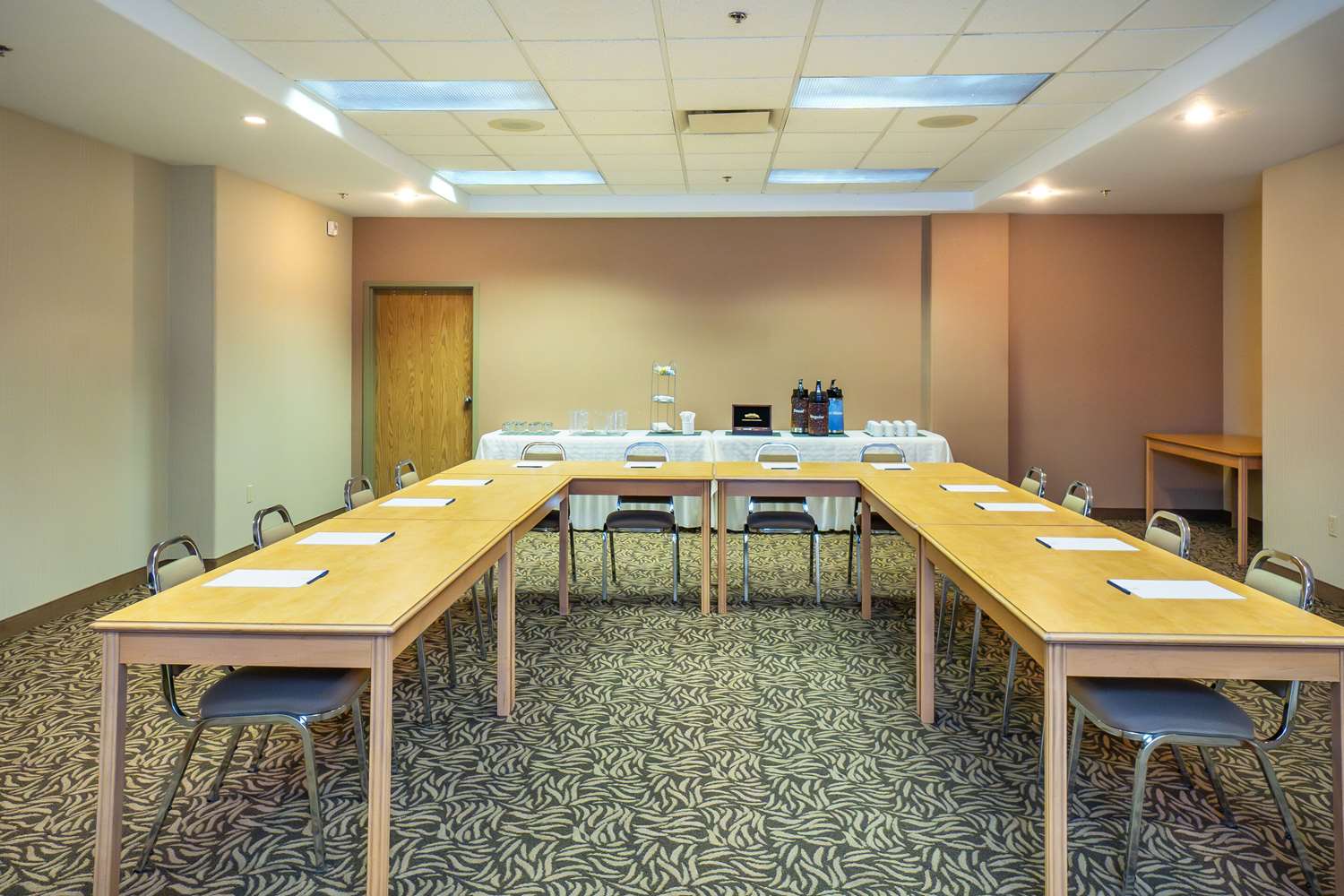 Comfort Inn & Suites Salmon Arm 20/26