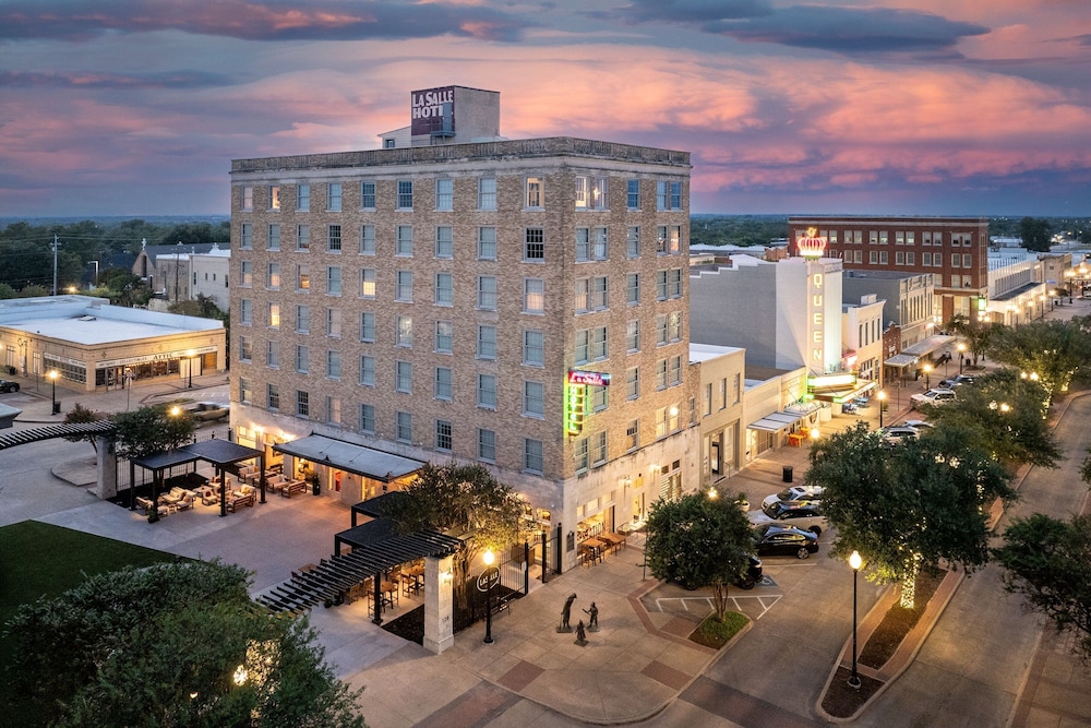 LaSalle Boutique Hotel 1/39