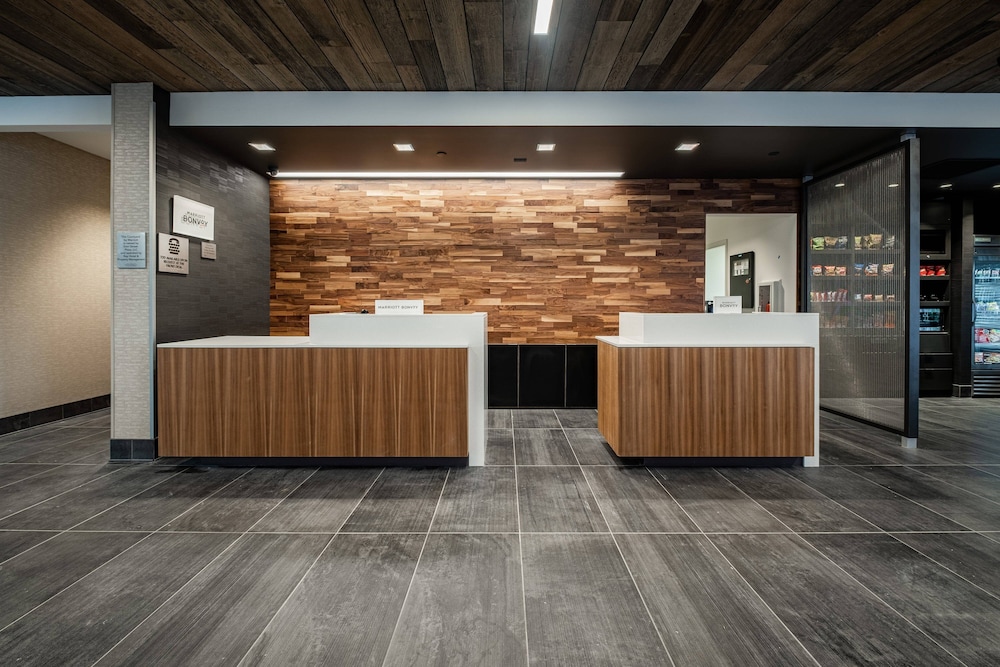 Courtyard by Marriott Toledo West 10/59