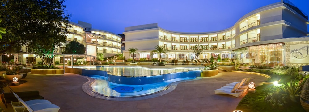 Park Regis Goa 7/69