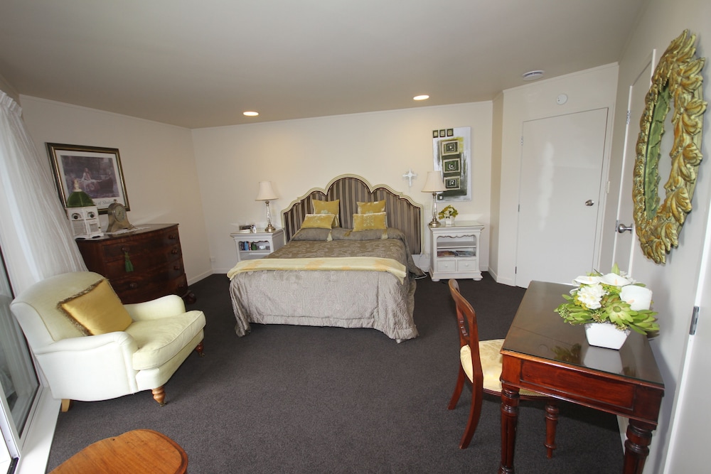 Doolan's Country Retreat 7/40