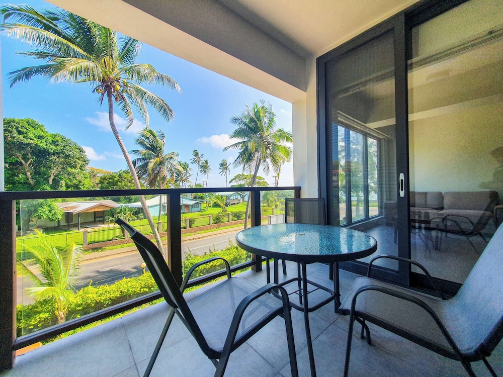 Ramada Suites by Wyndham Seafront Coral Coast 36/60