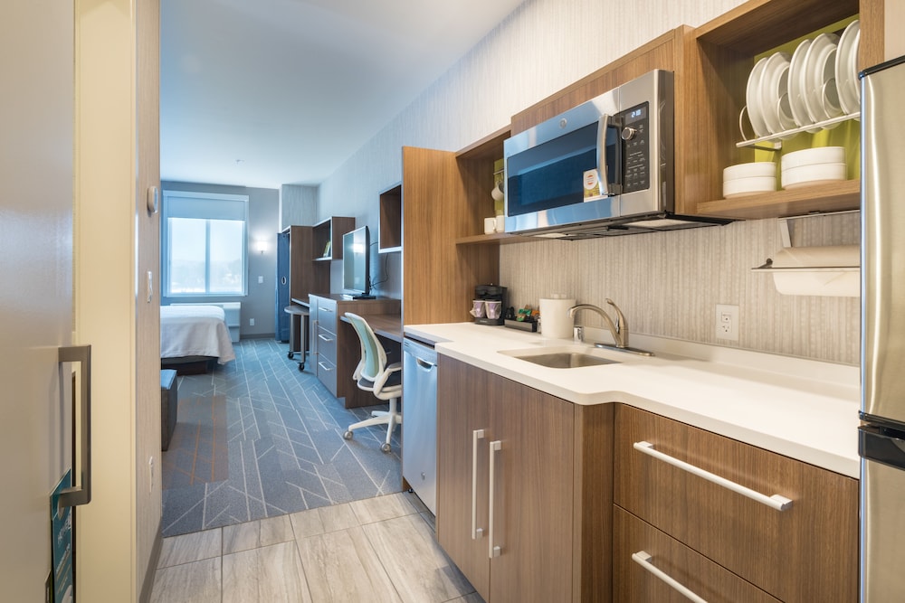 Home2 Suites by Hilton Temecula, CA 40/50