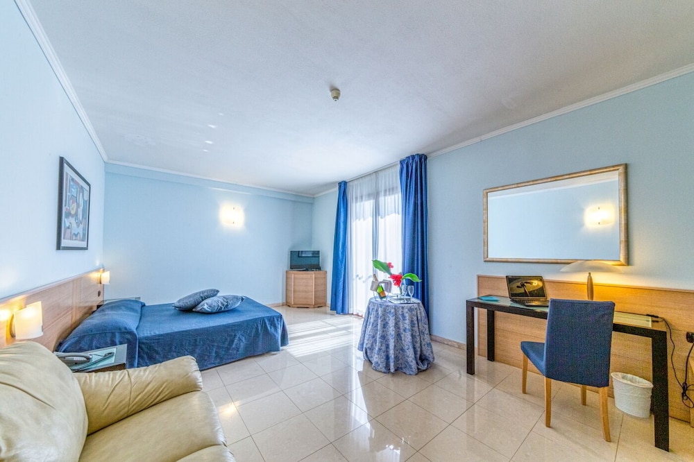 Le Torri Hotel 38/48