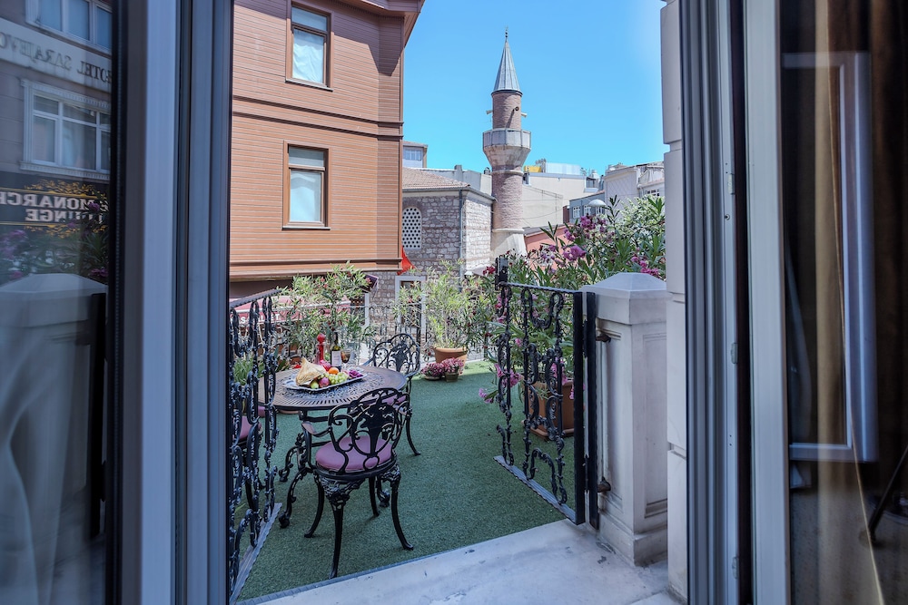 Balin Boutique Hotel 46/50