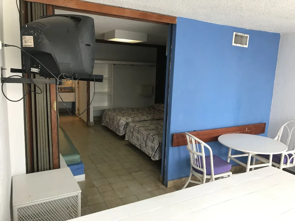 Hotel Delfines Acapulco 34/44
