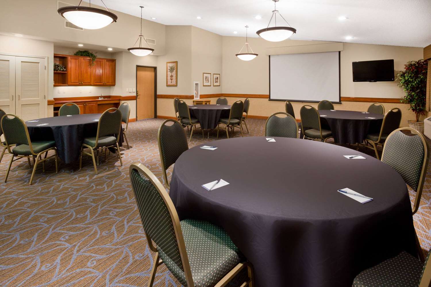 Americinn By Wyndham Chanhassen 44/47