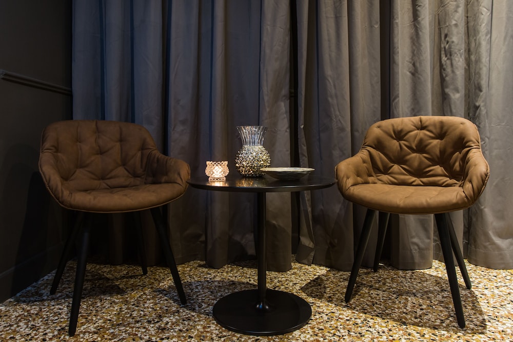 Riva del Vin Boutique Hotel 49/58