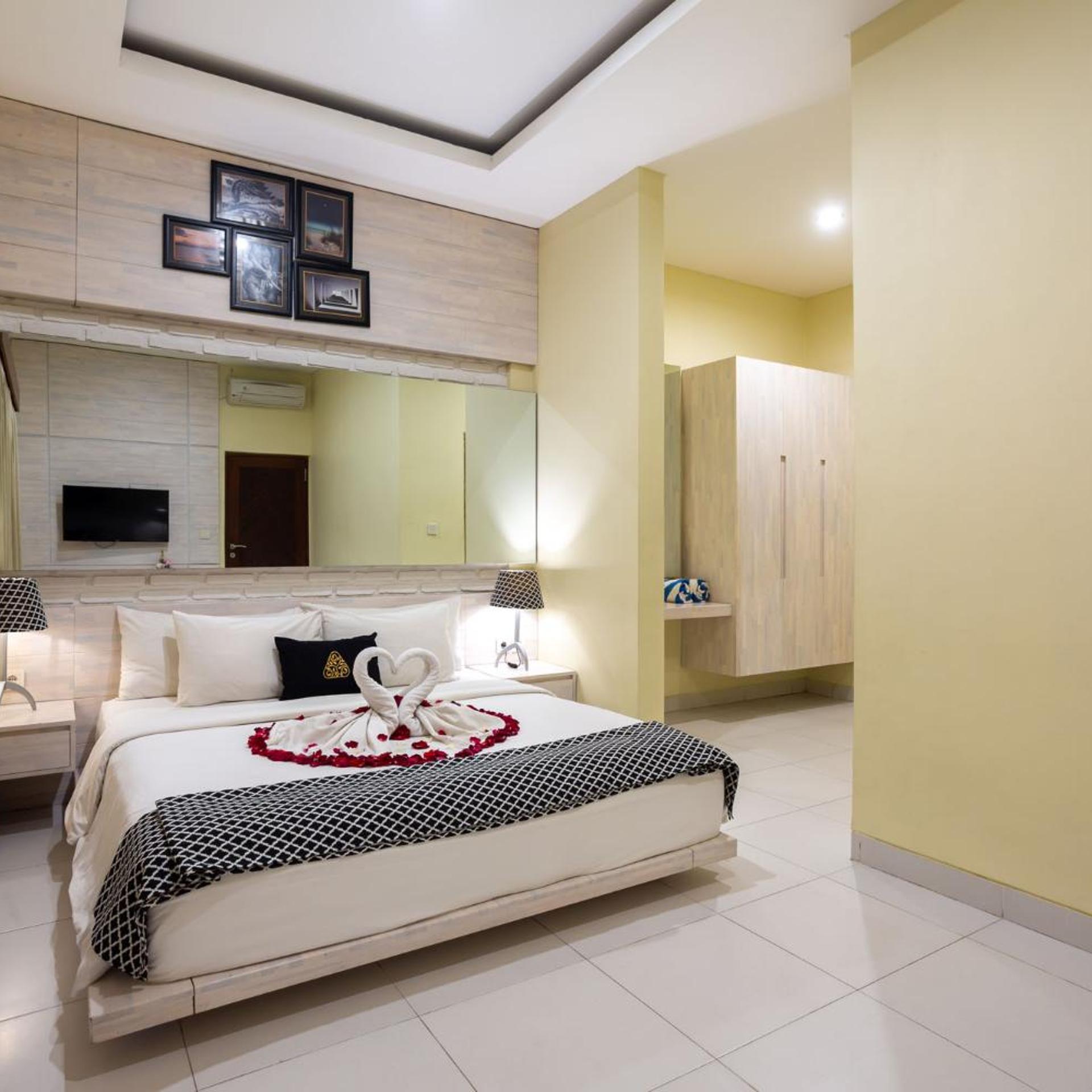 1 Bedroom, Pool, Deluxe, Villa, King Bed، Paisa Seminyak Living 4/10