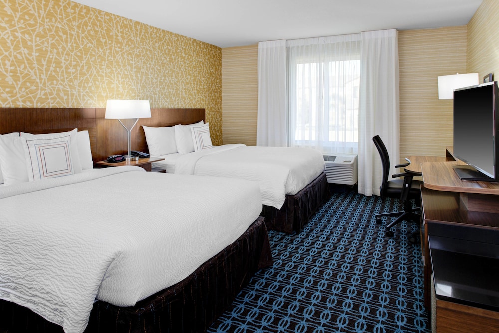 Fairfield Inn And Suites By Marriott Bakersfield North Airport 10/36