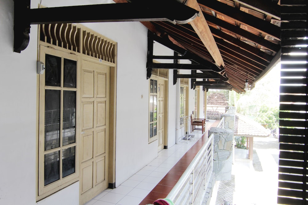 Griya Godean Yogyakarta 2/27
