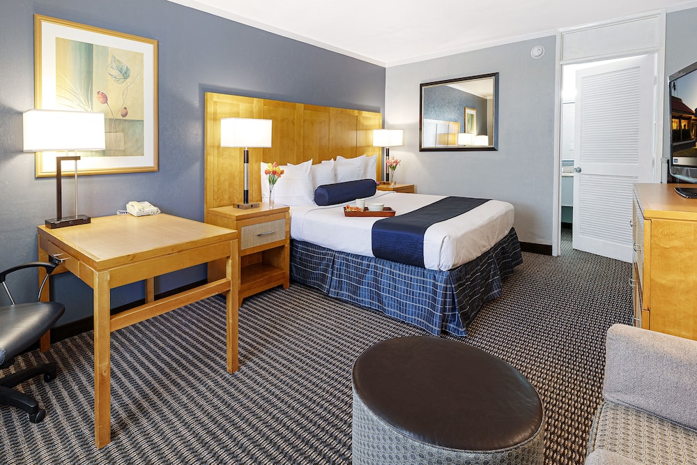Travelodge By Wyndham Palm Springs 21/41