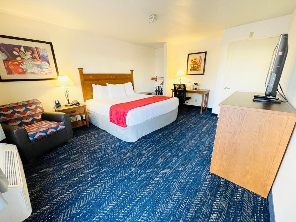 Standard, King Bed