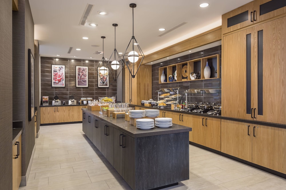 Springhill Suites By Marriott Madison 32/40