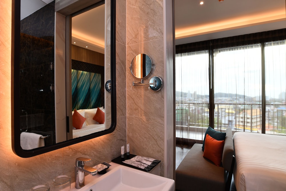 Skyview Resort Phuket 44/78