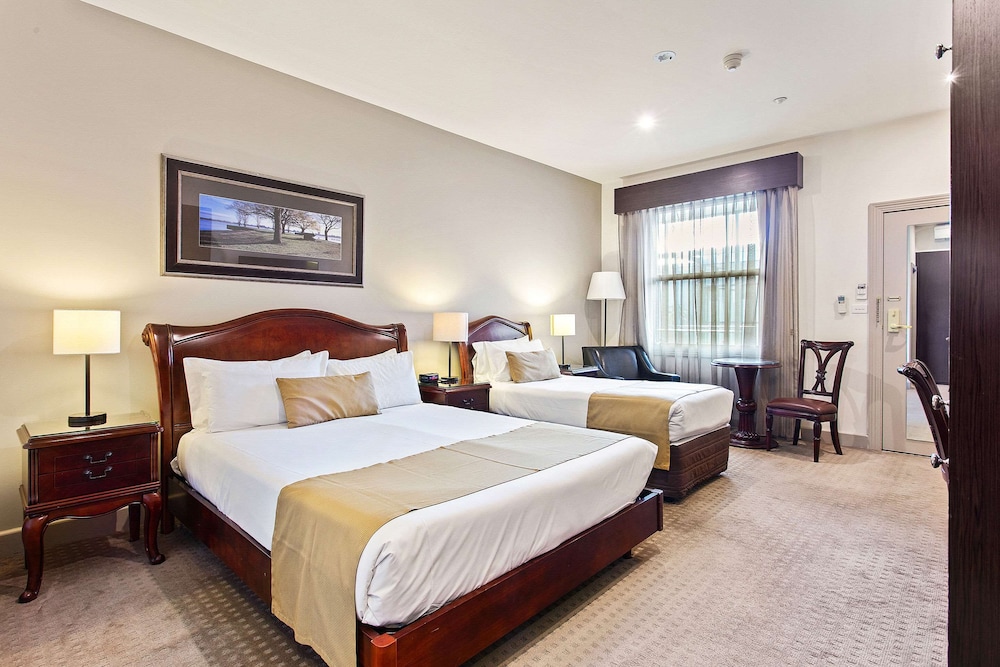 Quality Inn Heritage On Lydiard 10/52