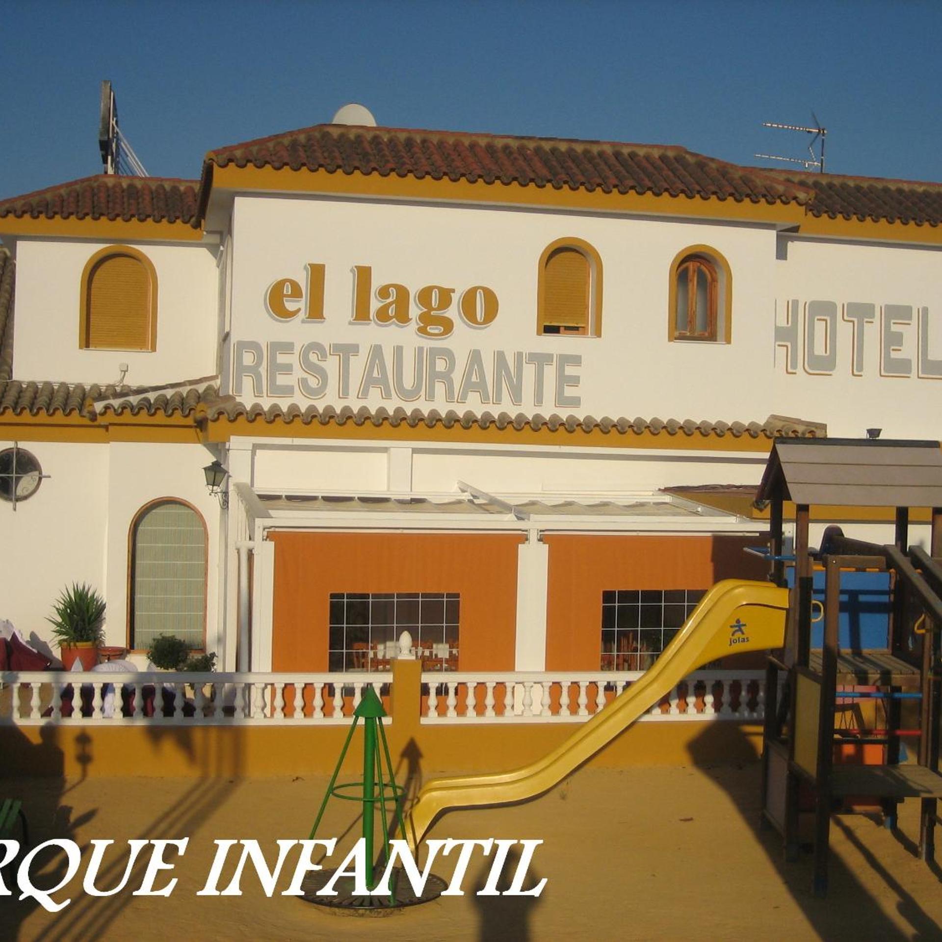 Hotel Restaurante El Lago 1/24